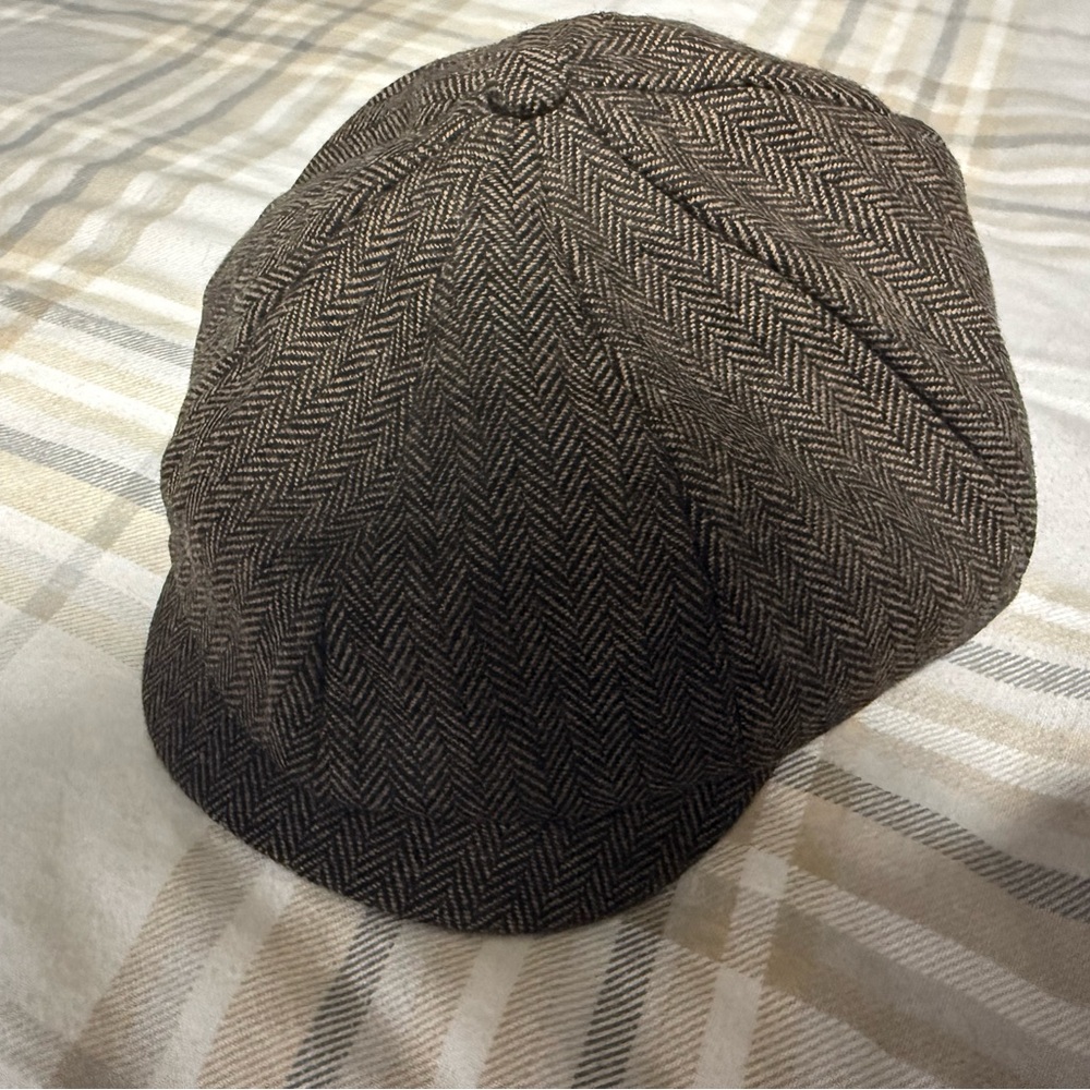 Brandy Melville Brown Herringbone Cap